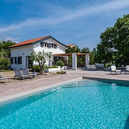 Apartment Il Minicucco By Wonderful Italy Aci Sant'Antonio